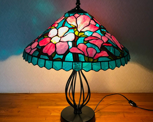 高級ステンドグラス テーブルランプ大（Lp5. マグノリア 木蓮