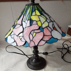 高級ステンドグラス　テーブルランプ（Lp-13,カラフルカラー花柄） 4枚目の画像