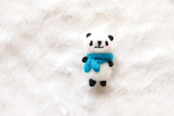 受注製作 ☆ブルーマフラーミニパンダ ストラップ 羊毛フェルト