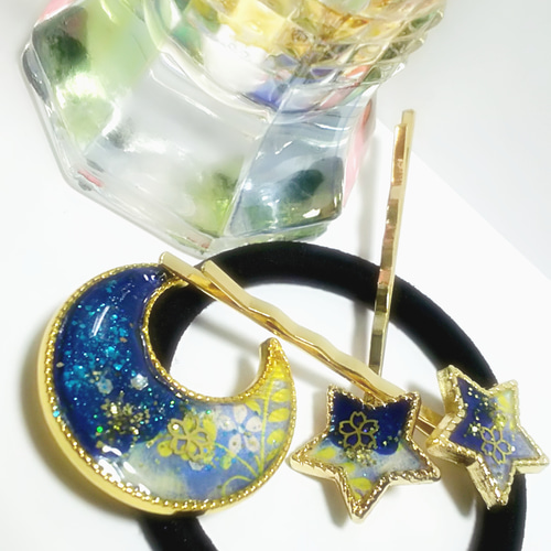 人気商品は 大人気！再再販の夏の夜空レジンゴム月のヘアゴム&星のピン ヘアゴム