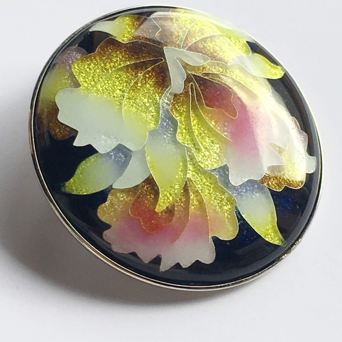 カトレア 七宝焼のブローチ 純銀張有線七宝 ブローチ 太田七宝 通販