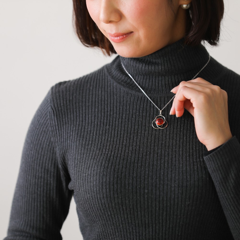 三ツ輪 七宝焼ペンダント 純銀張七宝