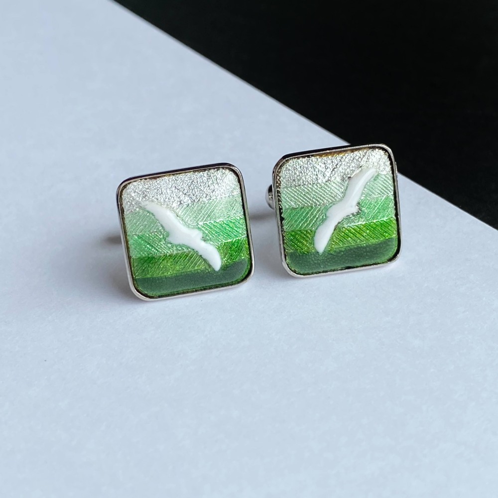 かもめ 七宝焼のカフスボタン（カフリンクス） 純銀箔押し七宝