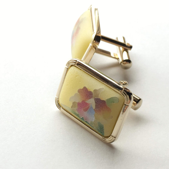 つや消しカトレア 七宝焼のカフスボタン(カフリンクス) 純銀胎つや消し有線七宝 18kgf 18kgf