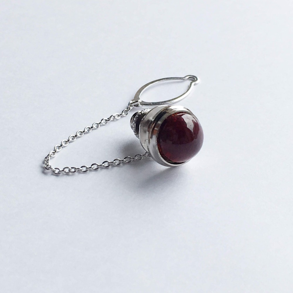 セピア 七宝焼のタイタック（ラペルピン） 純銀張七宝