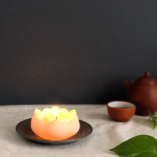 アロマストーン蓮キャンドルホルダー&トレーセット(ベージュ) アロマストーン蓮キャンドルホルダー&トレーセット(ベージュ)