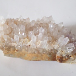 山梨県 甲府市 黒平産 根元までクリアなスモーキークォーツ 楽天市場】山梨県黒平産 煙水晶 （スモーキークォーツ） 52g