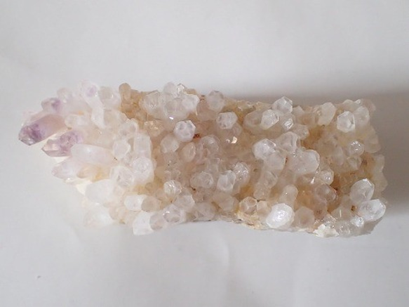 希少 国産 紫水晶（アメシスト/アメジスト） 原石 ドゥルージー 天然石 パワーストーン 2枚目の画像