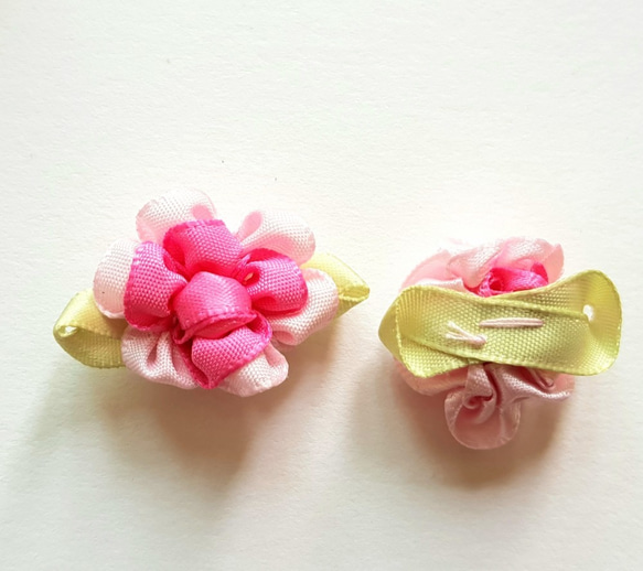 《在庫処分》リボンの立体的な花のパーツ　３０個セット　ピンク 2枚目の画像