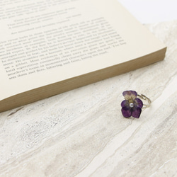 凝膠飾品 紫花三色堇 戒指 第1張的照片