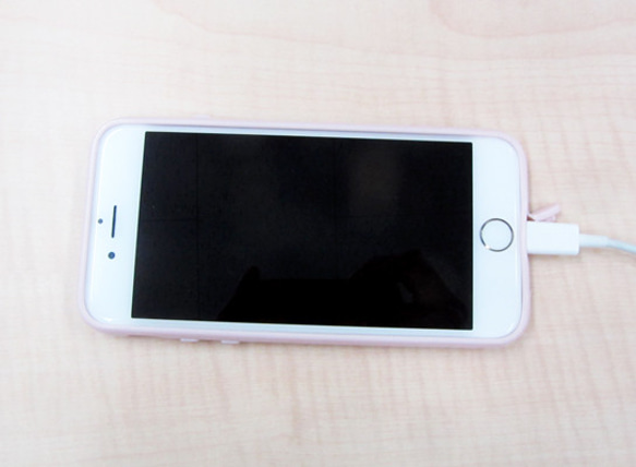 レモンとイチゴのアイスクリーム iPhone6/6s対応(ピンク）ケース 4枚目の画像