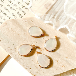 4pcs】しずく型シェルチャーム【小】約17×11mm 雫 ゴールド パーツ 017  