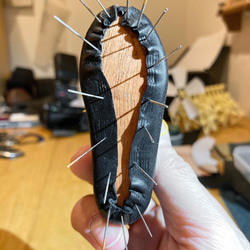 約9cmのミニチュア･レザーシューズ 〜木型からフルハンドメイドで制作〜 【受注制作品】 5枚目の画像