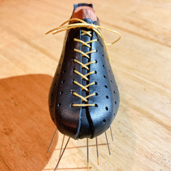 約9cmのミニチュア･レザーシューズ 〜木型からフルハンドメイドで制作〜 【受注制作品】 6枚目の画像