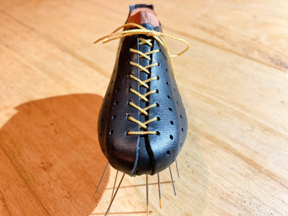 約9cmのミニチュア･レザーシューズ 〜木型からフルハンドメイドで制作〜 【受注制作品】 6枚目の画像