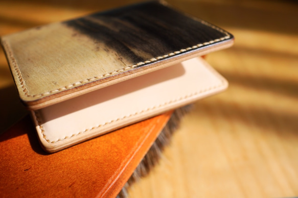 リアルウッド × 黒柿とヌメ革のコンビ カードケース 4枚目の画像