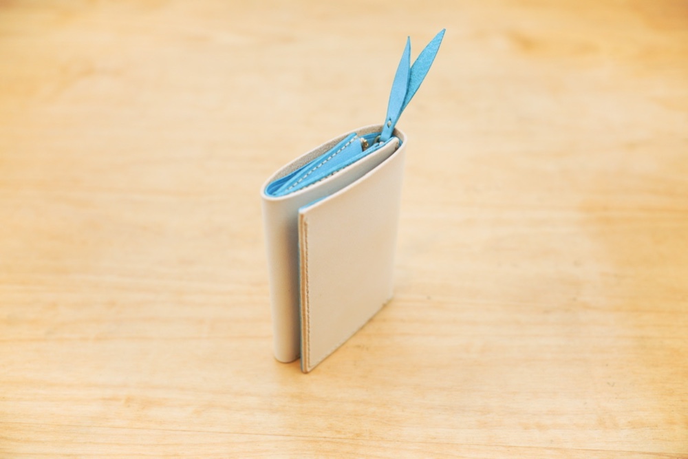 ✳︎✳︎特集掲載✳︎✳︎ ラビット3 / 初夏のビーチより　〜いちばん小さな三つ折り財布〜【受注製作】