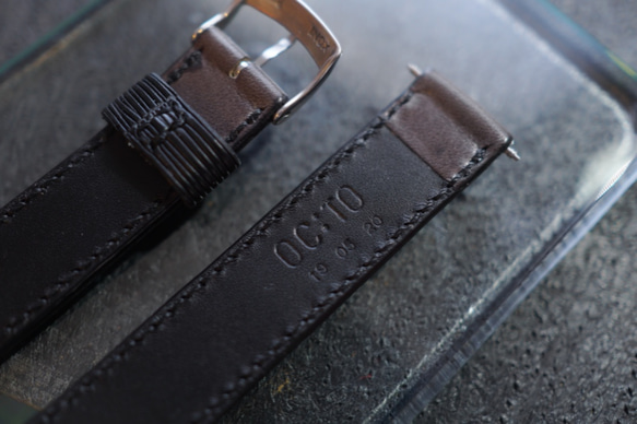 プルアップレザーの腕時計ベルト 〜シンプルな大人の佇まい〜【受注製作】 2枚目の画像