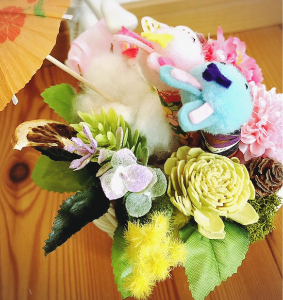 ひな祭り 和傘がかわいいウサギさん車輪アレンジ 4枚目の画像