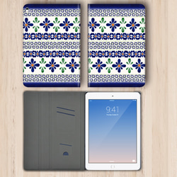 再販×5♪ポーリッシュポタリー風vol.5『藍色の花にグリーン』 android/iPadケース Air5 第9世代 3枚目の画像