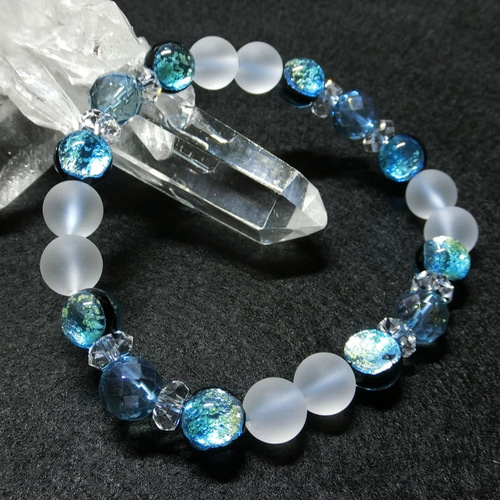 ホタルガラスのブレスレット（アクアブルー） ホタルガラス ブレスレット ブルー 青色 8mm とんぼ玉 沖縄 お土産