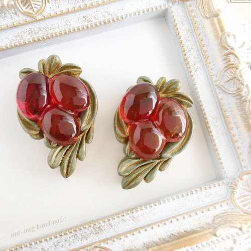 オリーブのブローチ( olive brooch/植物/ボタニカル/レジン/樹脂