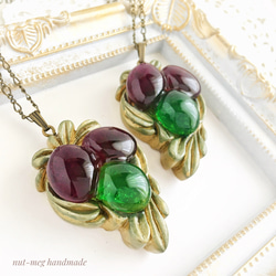 オリーブのネックレス・ダークパープル&グリーン( olive necklace/植物/ボタニカル/レジン/樹脂/ペンダン 3枚目の画像