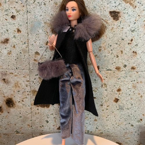 高さ28Cm8号の小さい人形ー新Fotアップしました・ AZONE INTERNATIONAL::えっくす☆きゅーと