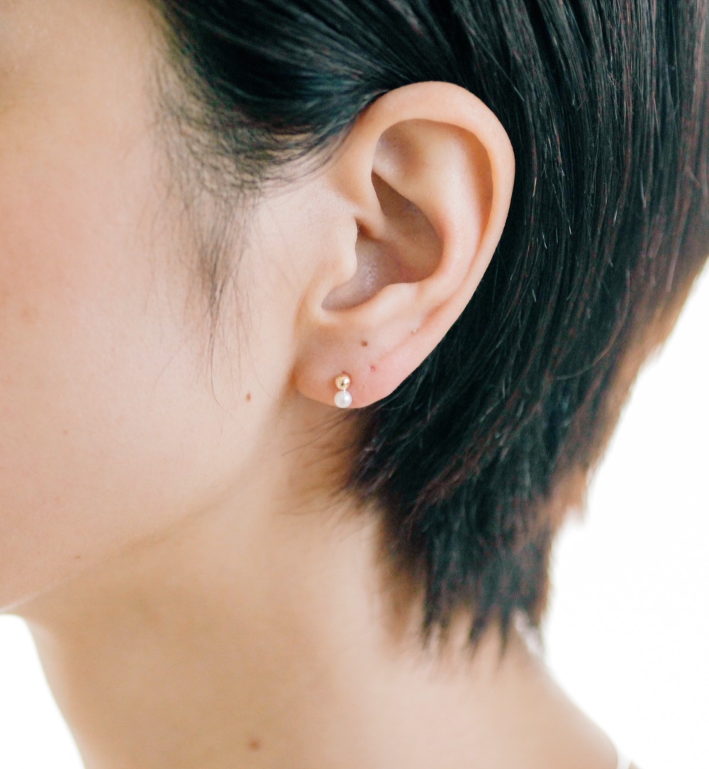 １４kgf　淡水パール スタッドピアス