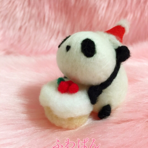 ふわぱんクリスマス☆羊毛フェルトのふわふわパンダふわぱんサンタ