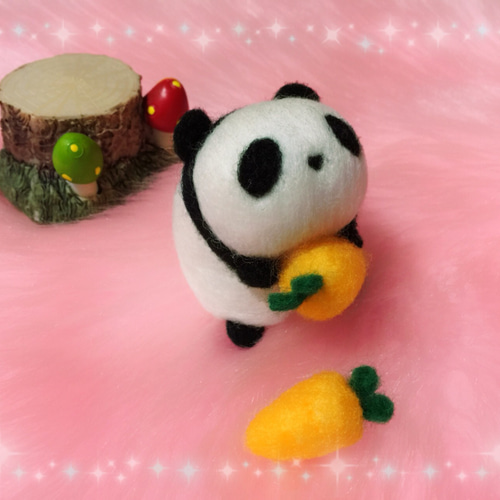 ココ☆ニンジンパンツのウサギリスちゃん　羊毛フェルト 羊毛フェルトウサギとニンジンセット - メルカリ