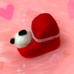バレンタインぱん☆ハートの中からこんにちは♡ふわぱんinハート♡羊毛フェルトのふわふわパンダ ハート 5枚目の画像