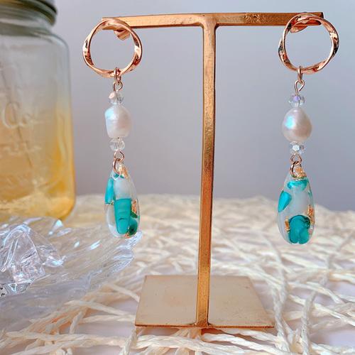 レジン さざれ石×雫ピアス ピアス（その他） chururi 通販 7734509