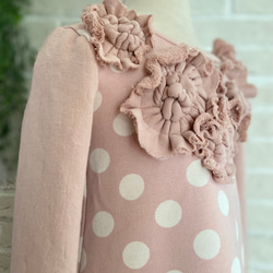 女の子　コサージュ付きワンピース　ミニ裏毛　くすみピンク　子供服　100サイズ　 6枚目の画像