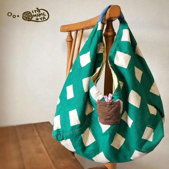 あずま袋バッグ✳︎ 緑　刺し子　手縫いステッチ 2枚目の画像