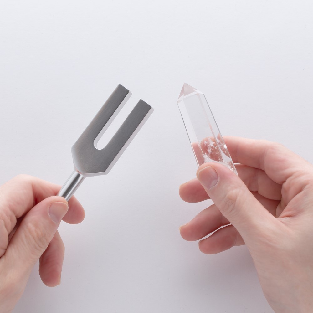 究極の浄化効果 4096Hz クリスタルチューナー 波動注音 水晶ポイント