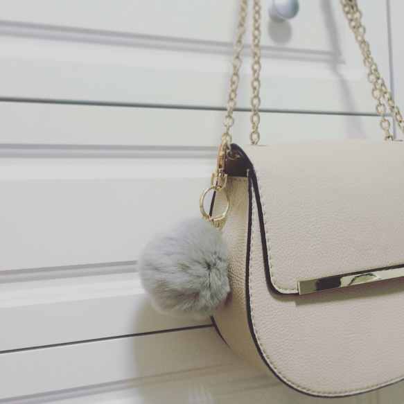 ふわふわラビットファー・チャーム / Rabbit fur bag charm 2枚目の画像