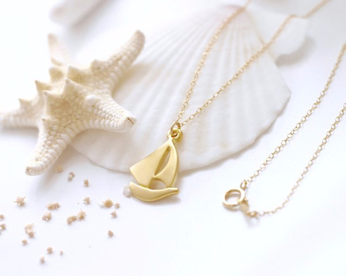 14Kヨット　ペンダントヘッド 14kgf】夏のヨットのネックレス ネックレス・ペンダント FIESTA