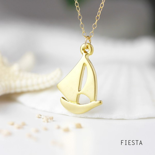 14Kヨット　ペンダントヘッド 14kgf】夏のヨットのネックレス ネックレス・ペンダント FIESTA