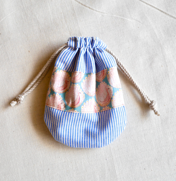 リバティ生地使用✨小さな巾着✨ストライプ× Peacocks of Grantham  