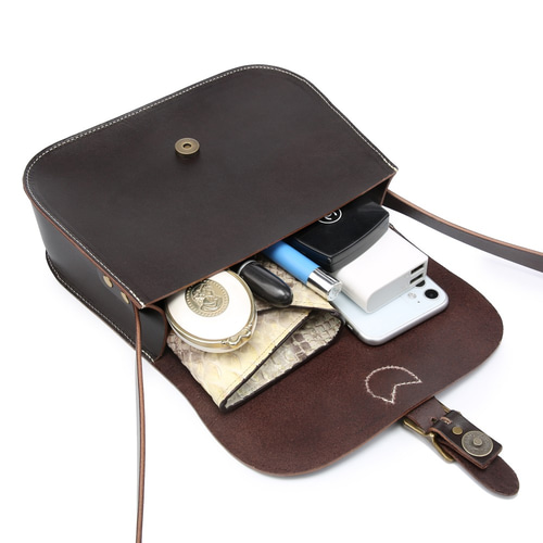 ショルダーバッグ 本革 ヌメ革 斜めがけ 背面ポケット付き レディース