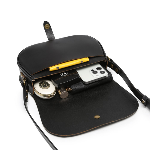 ミニショルダー 本革 ヌメ革 レザー ショルダーバッグ 上品 軽量 斜