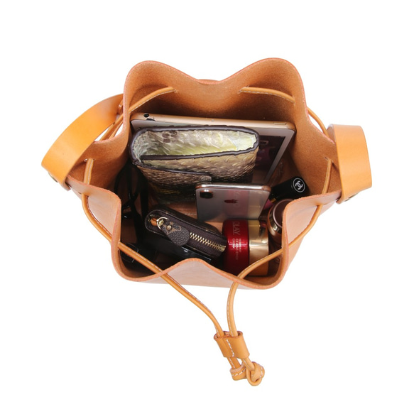 ショルダーバッグ 本革 ヌメ革 斜めがけ 巾着型 レディースバッグ ナチュラル シンプル 014 9枚目の画像