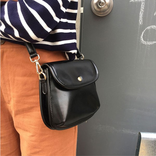 【 】★ミニマルフラップショルダーバッグ★送料無料 ZARA フラップミニマルショルダーバッグ レディース