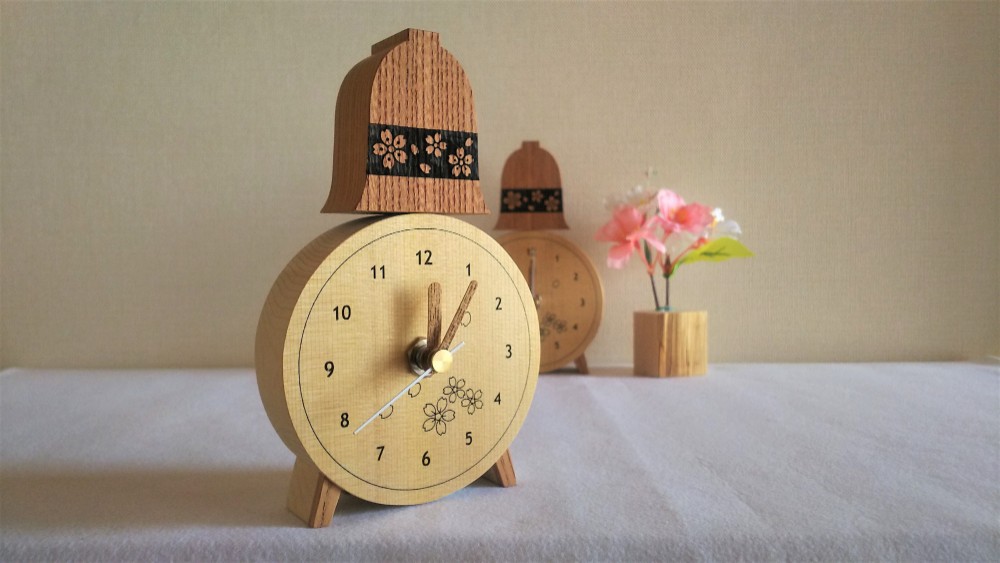 木の置き時計　bell 　に　桜模様 4,814円