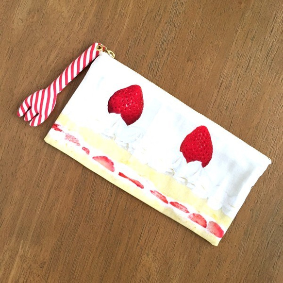 イチゴがたっぷり！ショートケーキのspecial pen pouch 2枚目の画像
