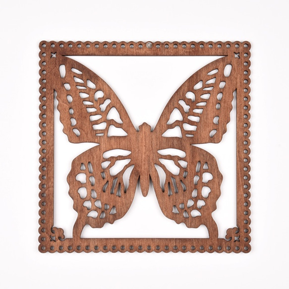 ウッドフレーム 蝶（木の壁飾り） 1枚目の画像