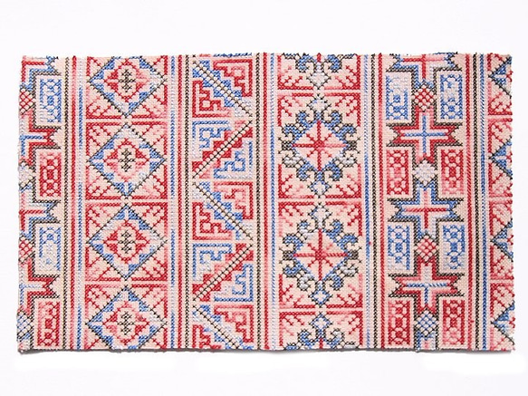 ヤオ族刺繍布はぎれ/接着芯付（C0174-04） 1枚目の画像