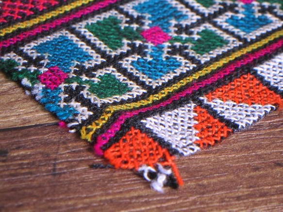 ヤオ族刺繍布はぎれ（C0173-06） 3枚目の画像