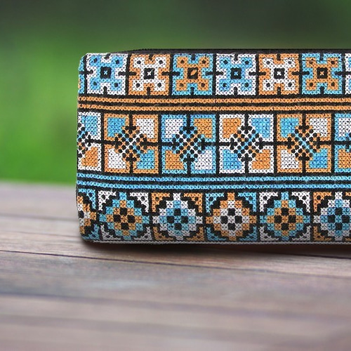 民族刺繍 古布 苗族 平繍 テキスタイル 手仕事 ビンテージ生地